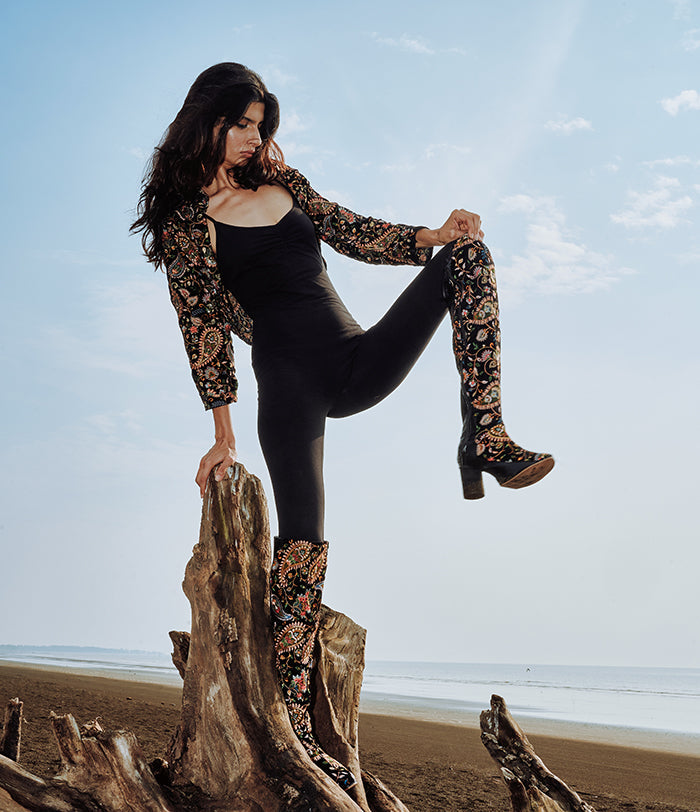 Raja Kumari in our "Sunshine ice" boot swaps