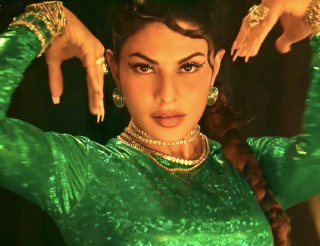 Jacqueline fernandez in our "Green lantern" boot swaps